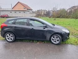 Negru Utilizat 2013 Ford Focus Hatchback | 4.500 EUR (Super Preț)