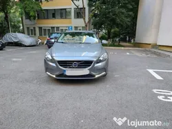 Gri Utilizat 2016 Volvo V40 Break | 7.900 EUR (Preț bun)