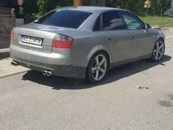 Utilizat 2002 Audi A4 Berlinǎ | 3.000 EUR