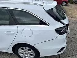 Alb Utilizat 2023 Kia Ceed Sportswagon Break | 13.500 EUR