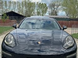 Utilizat 2014 Porsche Panamera Berlinǎ | 31.000 EUR (Preț bun)