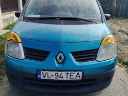 Culoarealbastru Utilizat 2004 Renault Modus Monovolum | 700 EUR