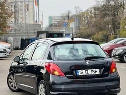 Utilizat 2008 Peugeot 207 Hatchback | 1.490 EUR (Preț bun)