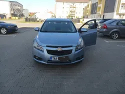 Albastru Utilizat 2010 Chevrolet Cruze Berlinǎ | 2.990 EUR