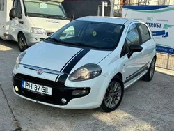 Alb Utilizat 2012 Fiat Punto Hatchback | 3.700 EUR
