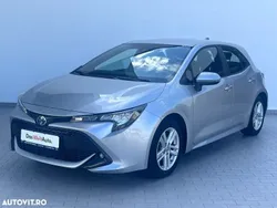 Argintiu metalic Utilizat 2022 Toyota Corolla Active Hatchback | 22.319 EUR (Puțin scump)