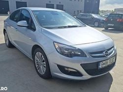 Culoareargint Utilizat 2014 Opel Astra Berlinǎ | 4.000 EUR (Preț bun)