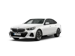 Mineral white metallic metalizat Utilizat 2025 BMW 520 Comfort Edition Berlinǎ | 64.106 EUR (Scump)