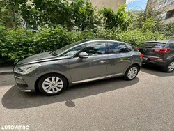 Culoarealbastru Utilizat 2014 Citroën DS5 Chic Hatchback | 6.900 EUR