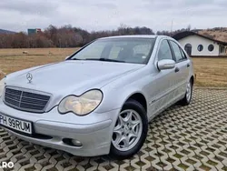 Utilizat 2003 Mercedes C220 Berlinǎ | 3.990 EUR