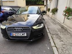 Negru Utilizat 2013 Audi A4 Berlinǎ | 8.000 EUR (Preț OK)