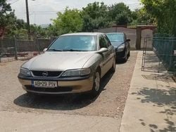 Utilizat 1997 Opel Vectra Berlinǎ | 1.500 EUR