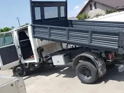 Utilizat 2002 Nissan Cabstar Pickup | 10.500 EUR