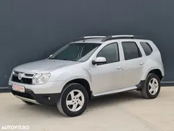 Gri Utilizat 2012 Dacia Duster Lauréate SUV | 5.650 EUR (Preț bun)