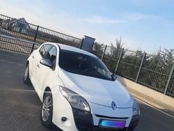 Alb Utilizat 2011 Renault Mégane III Hatchback | 4.300 EUR (Preț OK)