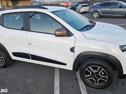 Culoarealb Utilizat 2023 Dacia Spring Extreme Hatchback | 11.800 EUR (Preț OK)