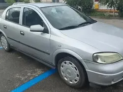 Gri Utilizat 2007 Opel Astra Hatchback | 1.350 EUR (Preț bun)
