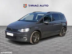 Gri Utilizat 2020 VW Touran Comfortline Monovolum | 16.490 EUR (Puțin scump)
