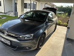 Utilizat 2012 VW Jetta Berlinǎ | 8.900 EUR (Scump)