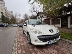 Culoarealb Utilizat 2011 Peugeot 206+ Hatchback | 2.500 EUR