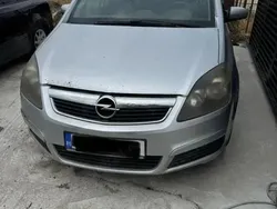 Utilizat 2006 Opel Zafira Monovolum | 1.700 EUR (Preț OK)