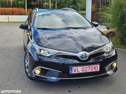 Culoarealbastru Utilizat 2015 Toyota Auris Hybrid Sol Break | 10.999 EUR (Preț OK)