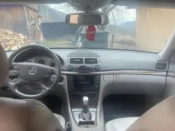 Utilizat 2004 Mercedes E220 Berlinǎ | 2.500 EUR