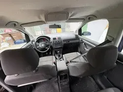 Utilizat 2006 VW Touran Monovolum | 2.000 EUR (Preț bun)