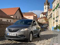 Utilizat 2016 Lancia Ypsilon Hatchback | 5.800 EUR