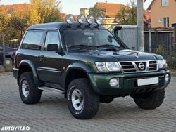Culoareverde Utilizat 2005 Nissan Patrol SUV | 9.990 EUR