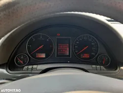 Gri Utilizat 2002 Audi A4 Berlinǎ | 3.200 EUR (Scump)