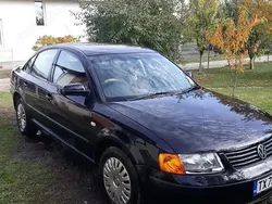 Utilizat 2000 VW Passat Berlinǎ | 800 EUR