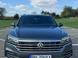 Gri Utilizat 2019 VW Touareg Elegance SUV | 33.550 EUR (Preț bun)