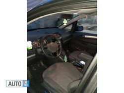 Gri Utilizat 2011 Opel Zafira Monovolum | 5.000 EUR (Puțin scump)