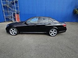 Culoarenegru Utilizat 2014 Mercedes E220 Berlinǎ | 12.700 EUR (Preț bun)
