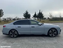 Gri Utilizat 2023 BMW 740 Comfort Edition Berlinǎ | 87.500 EUR