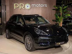 Culoarenegru Utilizat 2018 Porsche Cayenne SUV | 51.700 EUR (Super Preț)