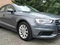 Utilizat 2015 Audi A3 Berlinǎ | 10.250 EUR (Preț bun)