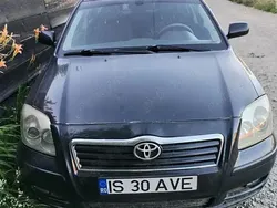 Utilizat 2004 Toyota Avensis Berlinǎ | 1.000 EUR