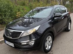 Culoarenegru Utilizat 2012 Kia Sportage Premium SUV | 8.900 EUR (Preț bun)