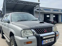 Gri Utilizat 2002 Mitsubishi L200 Pickup | 3.900 EUR (Super Preț)