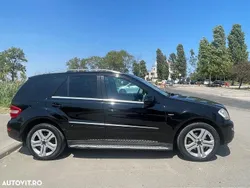 Negru Utilizat 2010 Mercedes ML300 SUV | 9.300 EUR