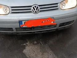 Argintiu Utilizat 2001 VW Golf IV Hatchback | 800 EUR (Preț bun)