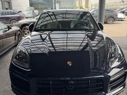 Albastru Utilizat 2020 Porsche Cayenne SUV | 65.000 EUR (Super Preț)