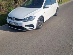 Alb Utilizat 2017 VW Golf VII Comfortline Hatchback | 12.700 EUR (Puțin scump)