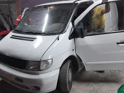 Utilizat 2003 Mercedes Vito Monovolum | 1.000 EUR