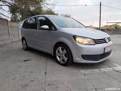 Argintiu Utilizat 2012 VW Touran Monovolum | 5.900 EUR (Preț bun)