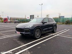 Culoarealbastru Utilizat 2018 Porsche Cayenne S Platinum Edition SUV | 56.500 EUR (Scump)