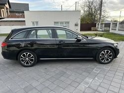 Negru Utilizat 2016 Mercedes 200 Hatchback | 10.900 EUR
