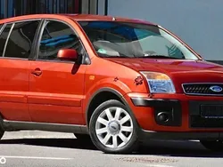Rosu Utilizat 2007 Ford Fusion | 2.299 EUR